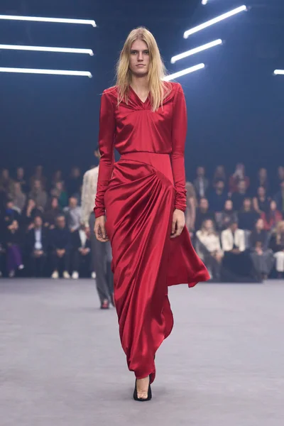 Look 72